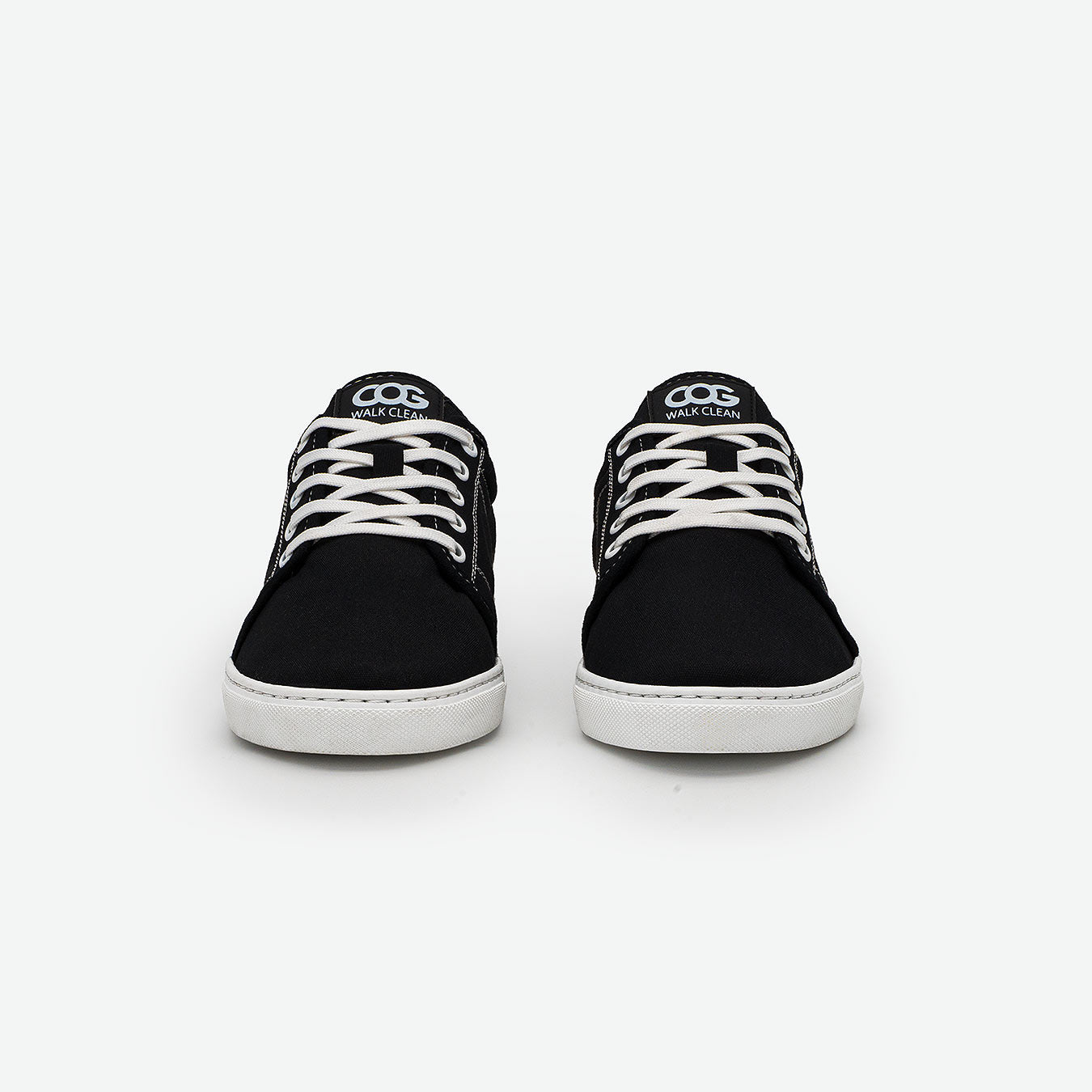 Gaia Sneakers - Black & White