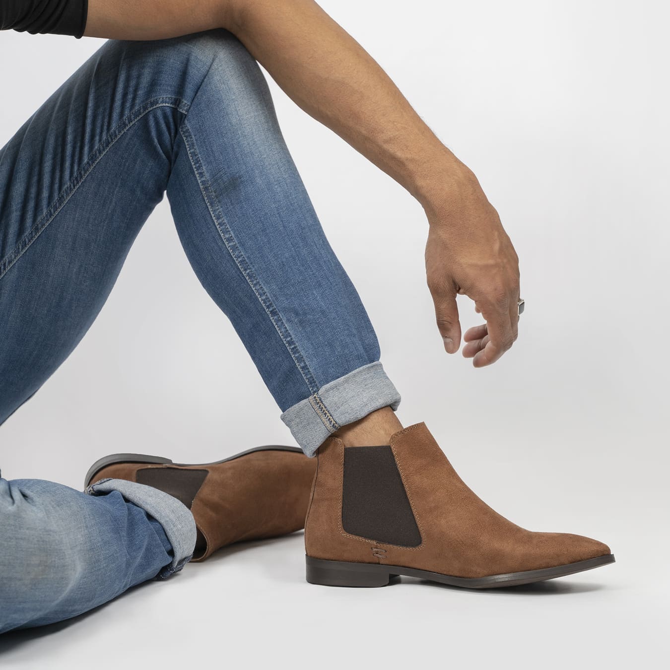Alan Chelsea Boots - Braunes veganes Nubukleder