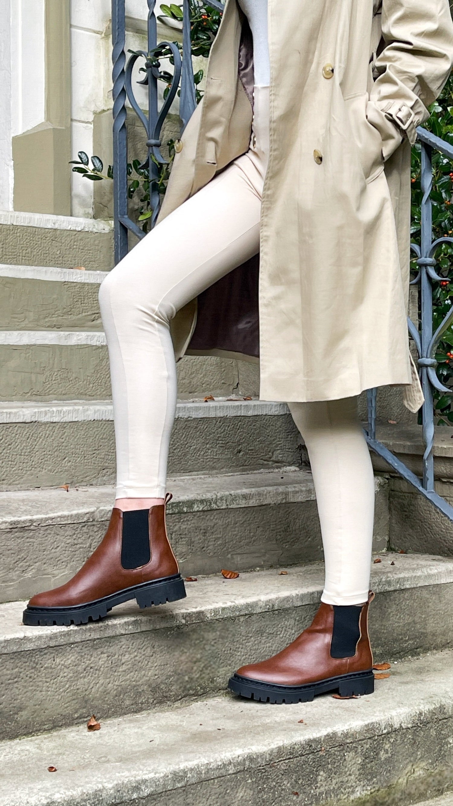 MOLLY Brown Vegan Chelsea Boots