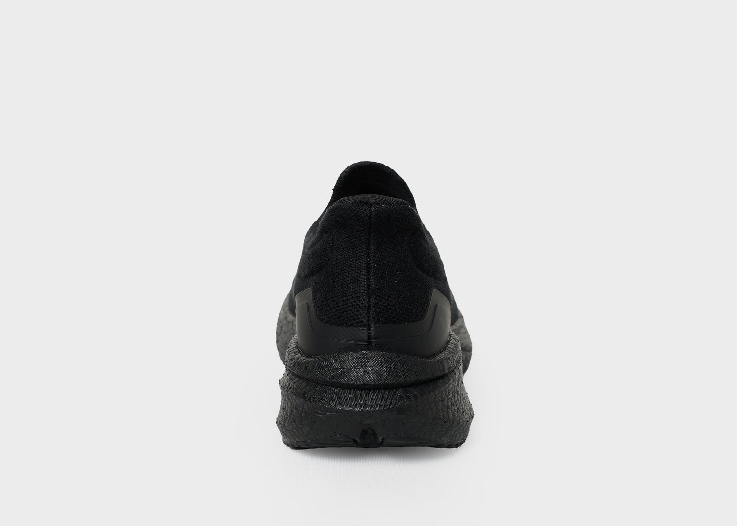 Vegan Hemp Runners for Men in Black – three-quarter view