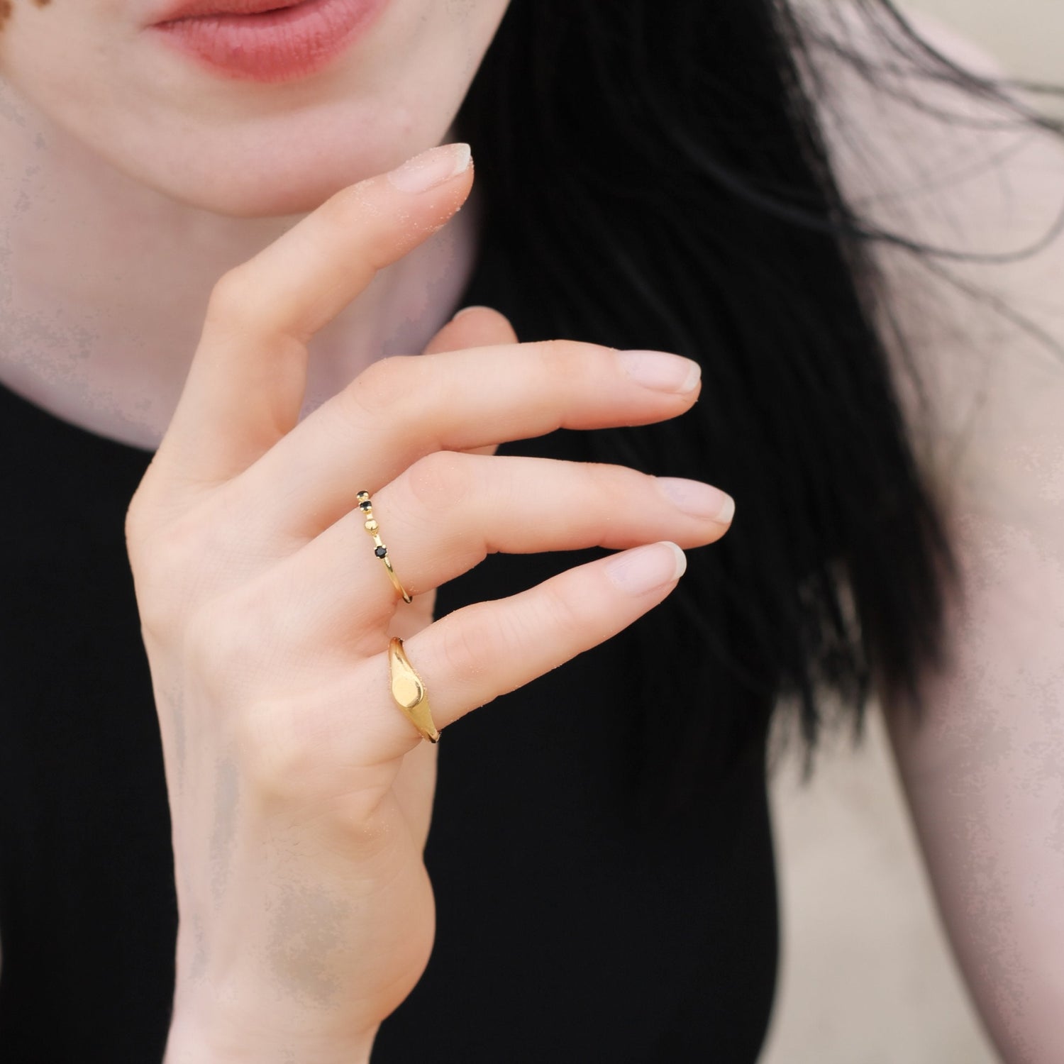 Cosima black spinel ring