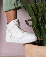 EMI plant-based sneakers – white&blue