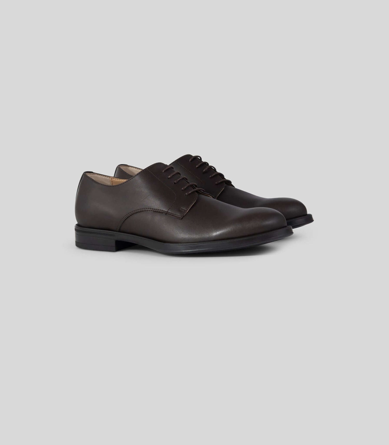 Vegan Derby - Man shoe with open lacing system by Solari Milano, perfect for formal and casual occasions.