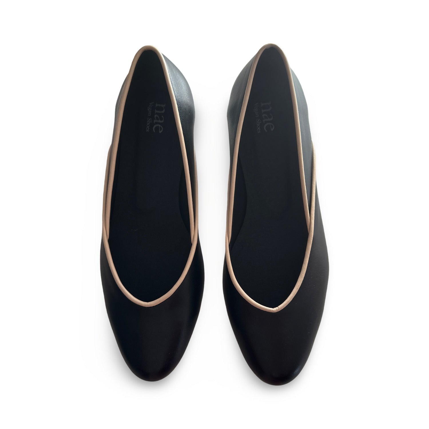 ISLA - Schwarze Elegante Vegane Ballerinas aus Apfelleder