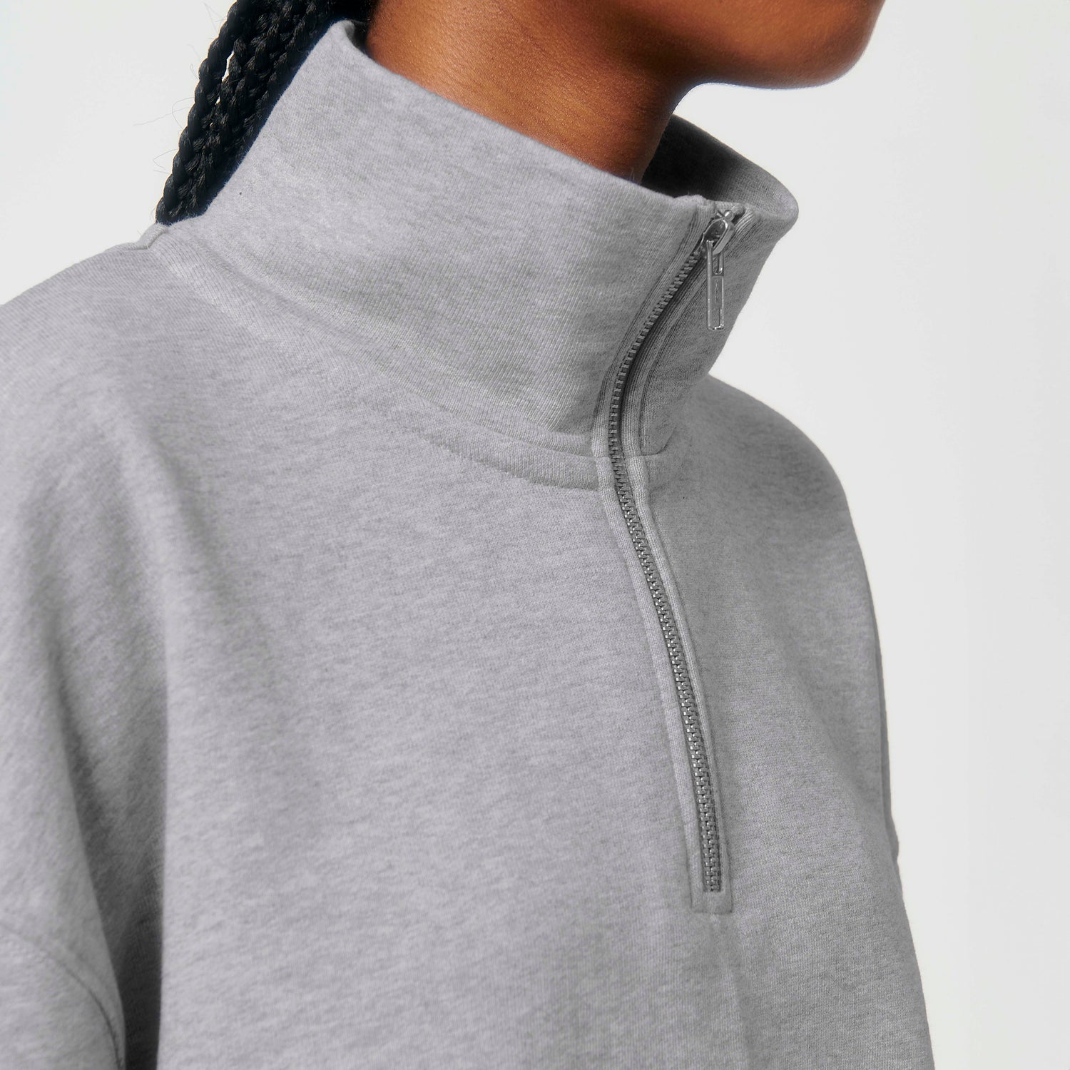 Close-Up of ethical fashion unisex sweater with dry-touch texture and boxy fit, 100% organic cotton, 6 colors available