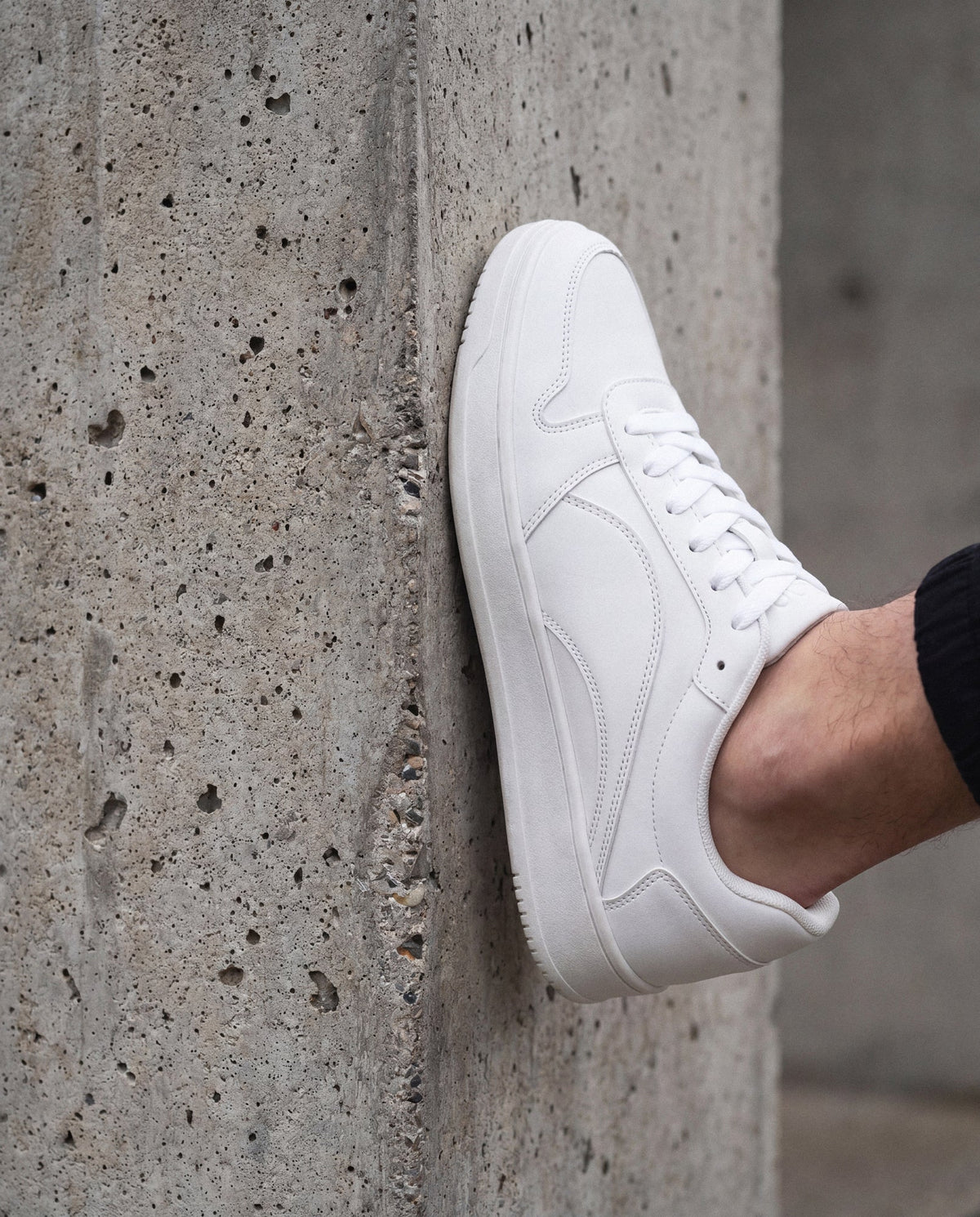 DOKA White Vegan Court Sneakers