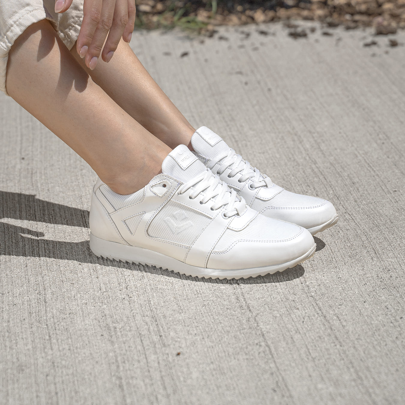 Baskets running végan et écologique femme blanc - Raven Cog