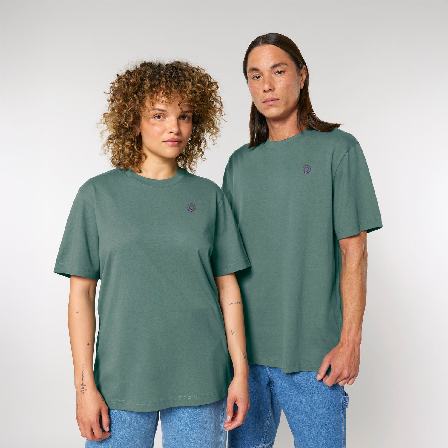 Eco-friendly unisex t-shirt made from organic carded cotton, durable and timeless design, available in 19 colors