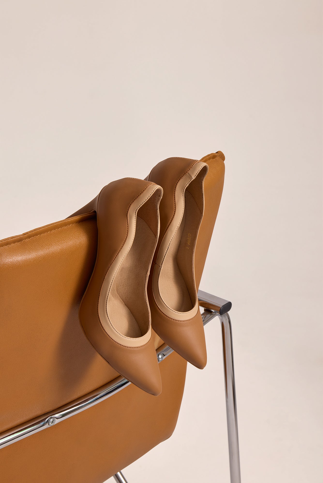 IVO #2 Caramel & Almond | Vegane High Heels aus Pilzleder