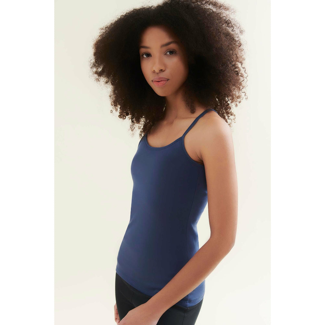 Yoga Tank Top in Bio-Baumwolle - Nachhaltige Activewear in Blau – Produktansicht 1