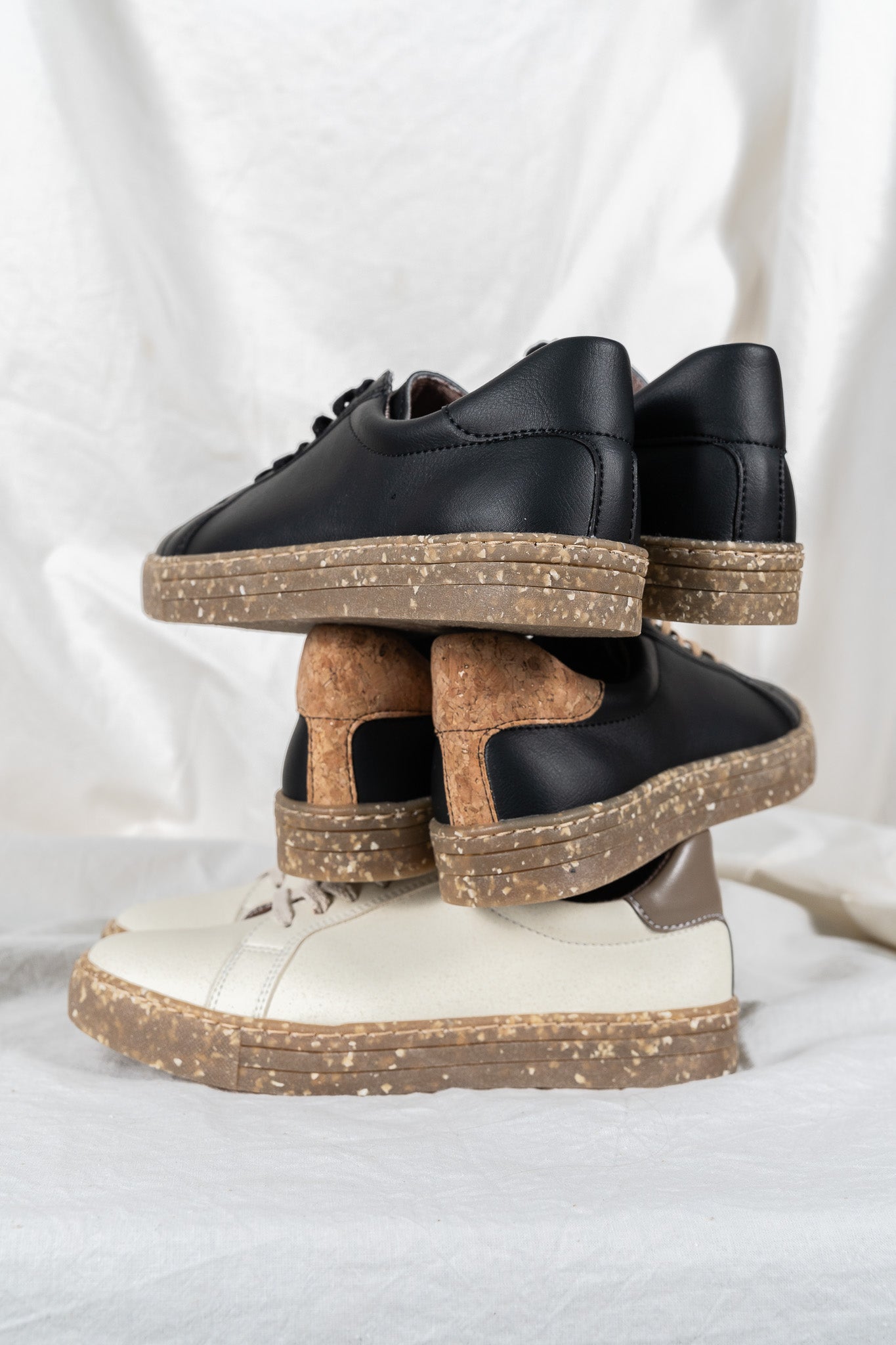 DORI Plant-Based Sneakers - Schwarz&Kork