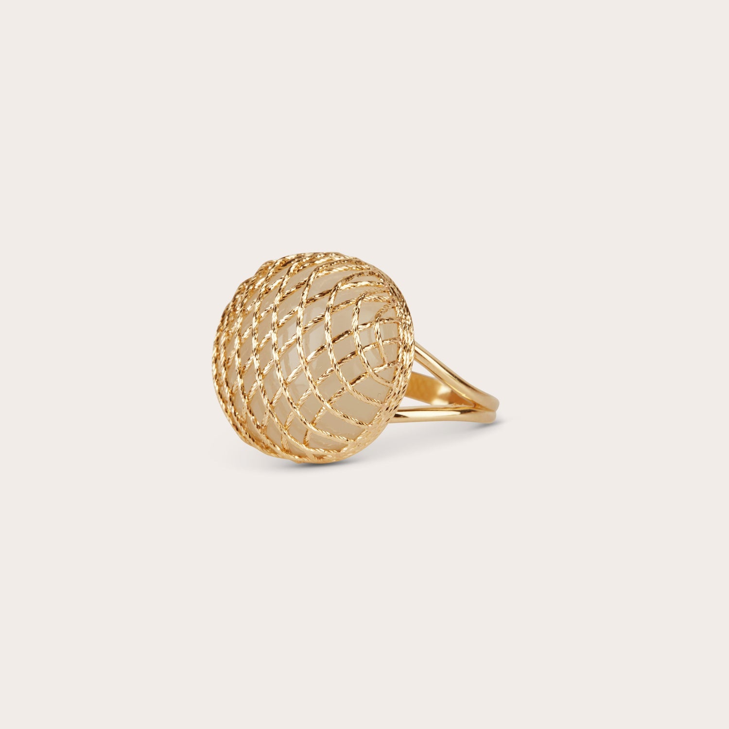 Chalcedony bold ring 14ct gold