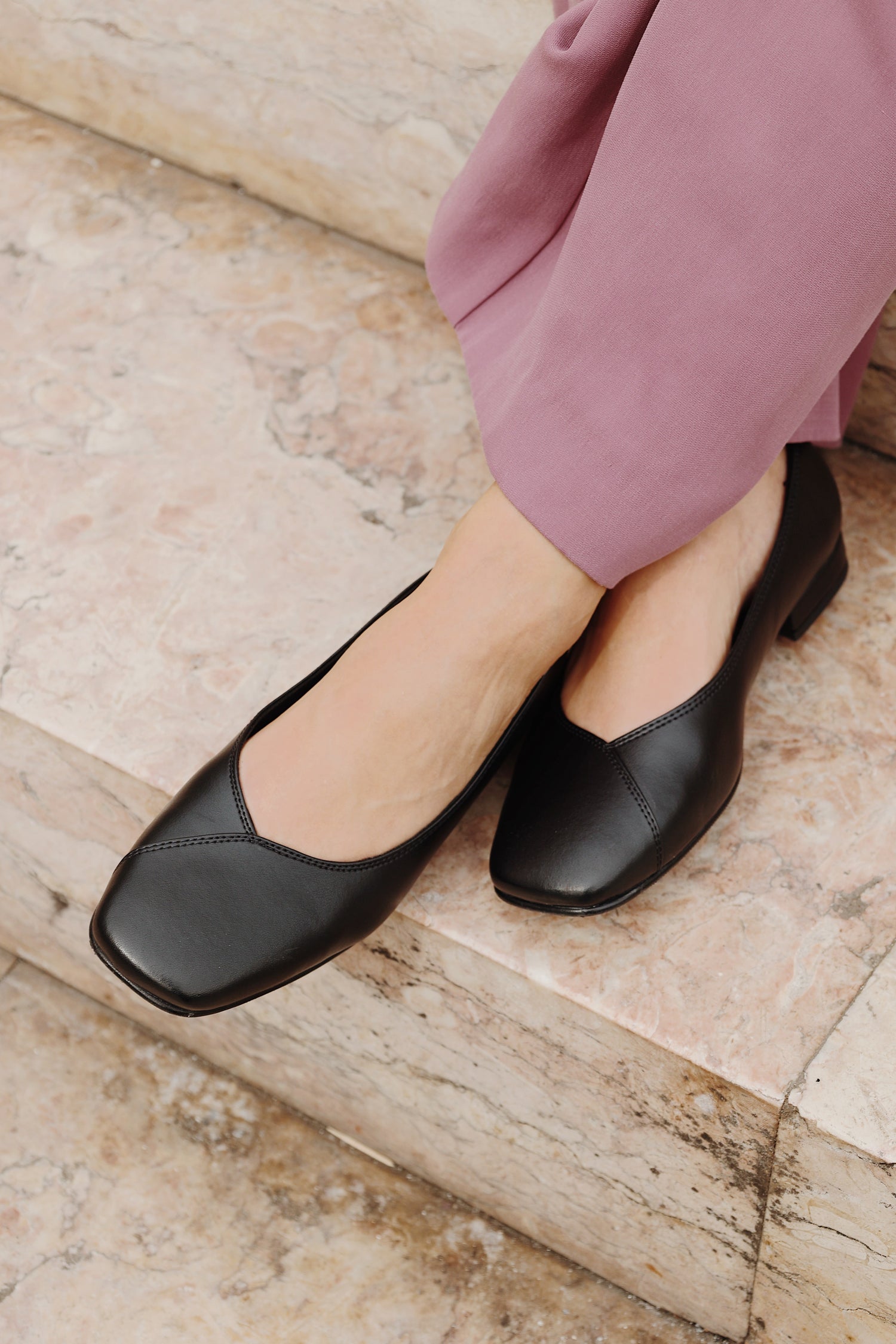 Veganer flacher Damen Schuhe Ballerina aus schwarzer Apfel Leder Größe 36-42