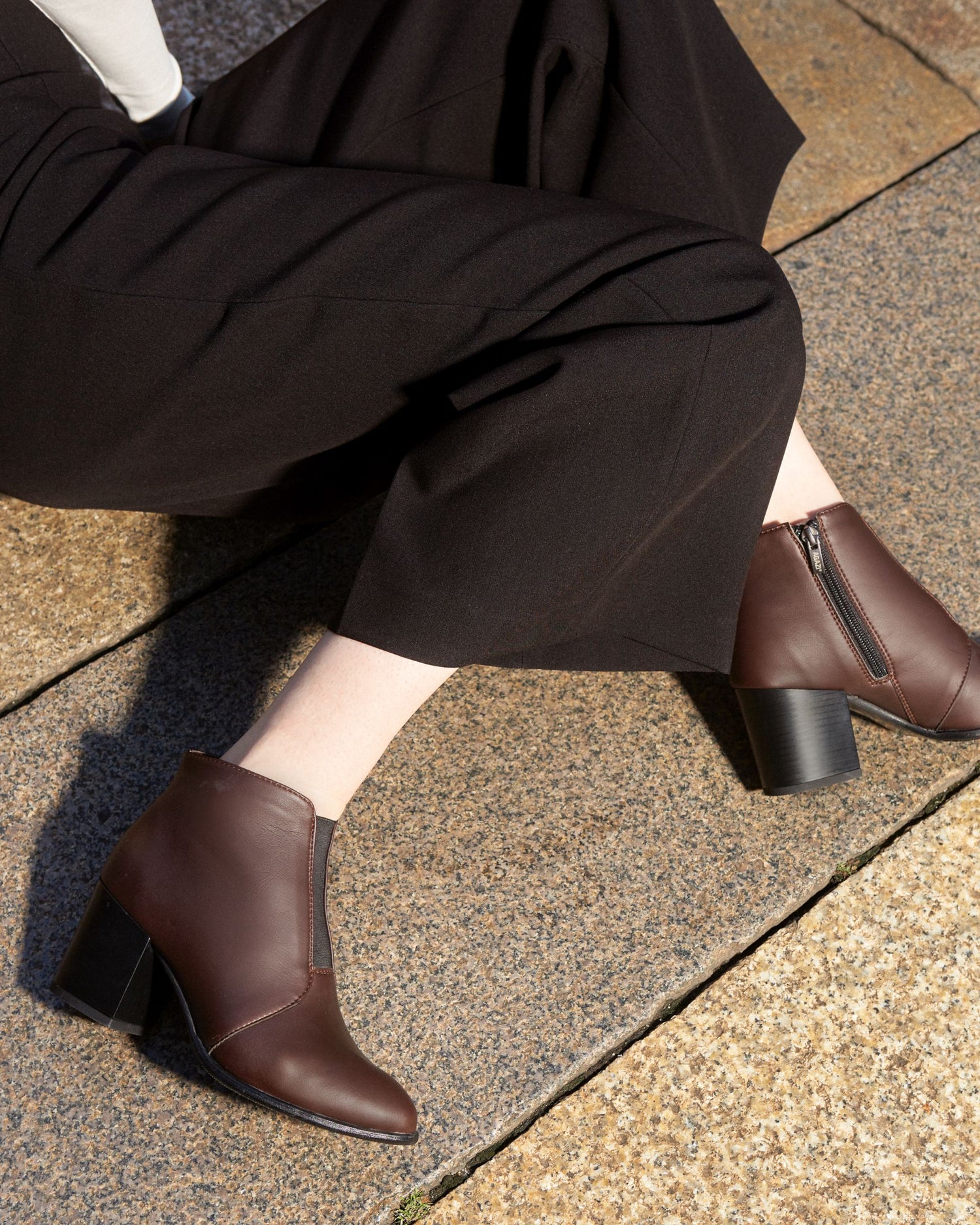 HANA vegane Stiefeletten: chocolate