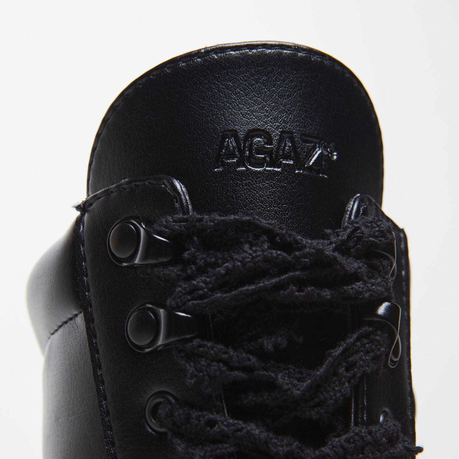 AGA - plant-based boots - black