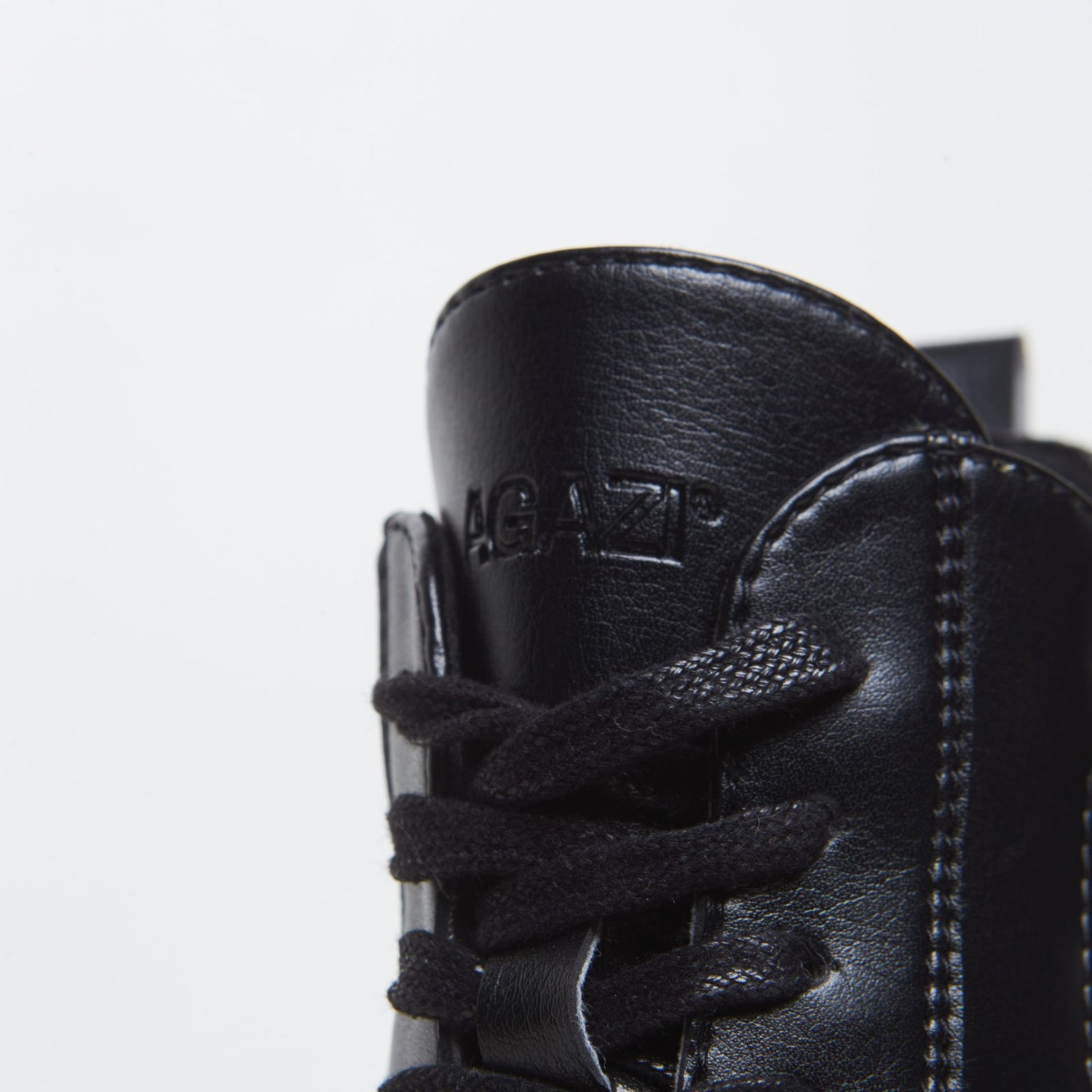 AGA - plant-based boots - black