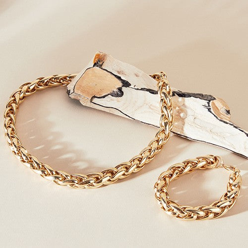sustainable necklace and bracelet in 14k