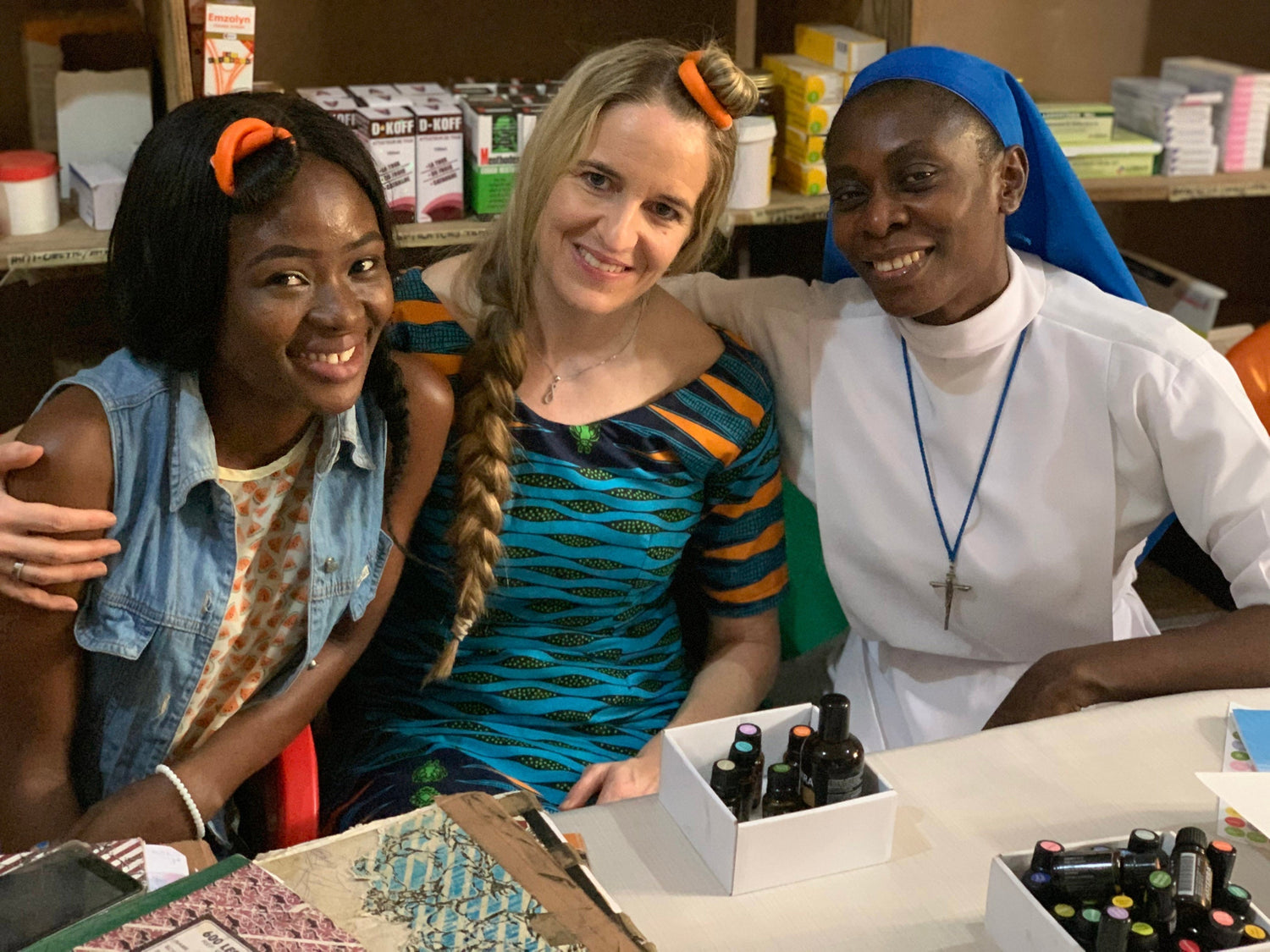 Kinder, die durch das Hilfsprojekt Heart for Africa unterstützt werden
