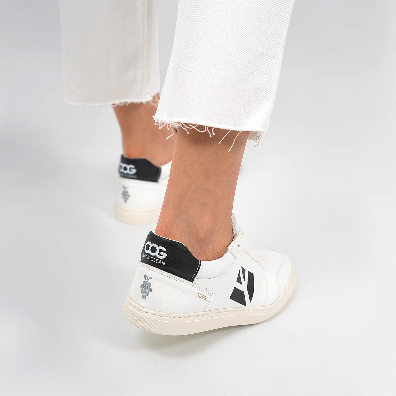 Topsy Sneaker - White Black
