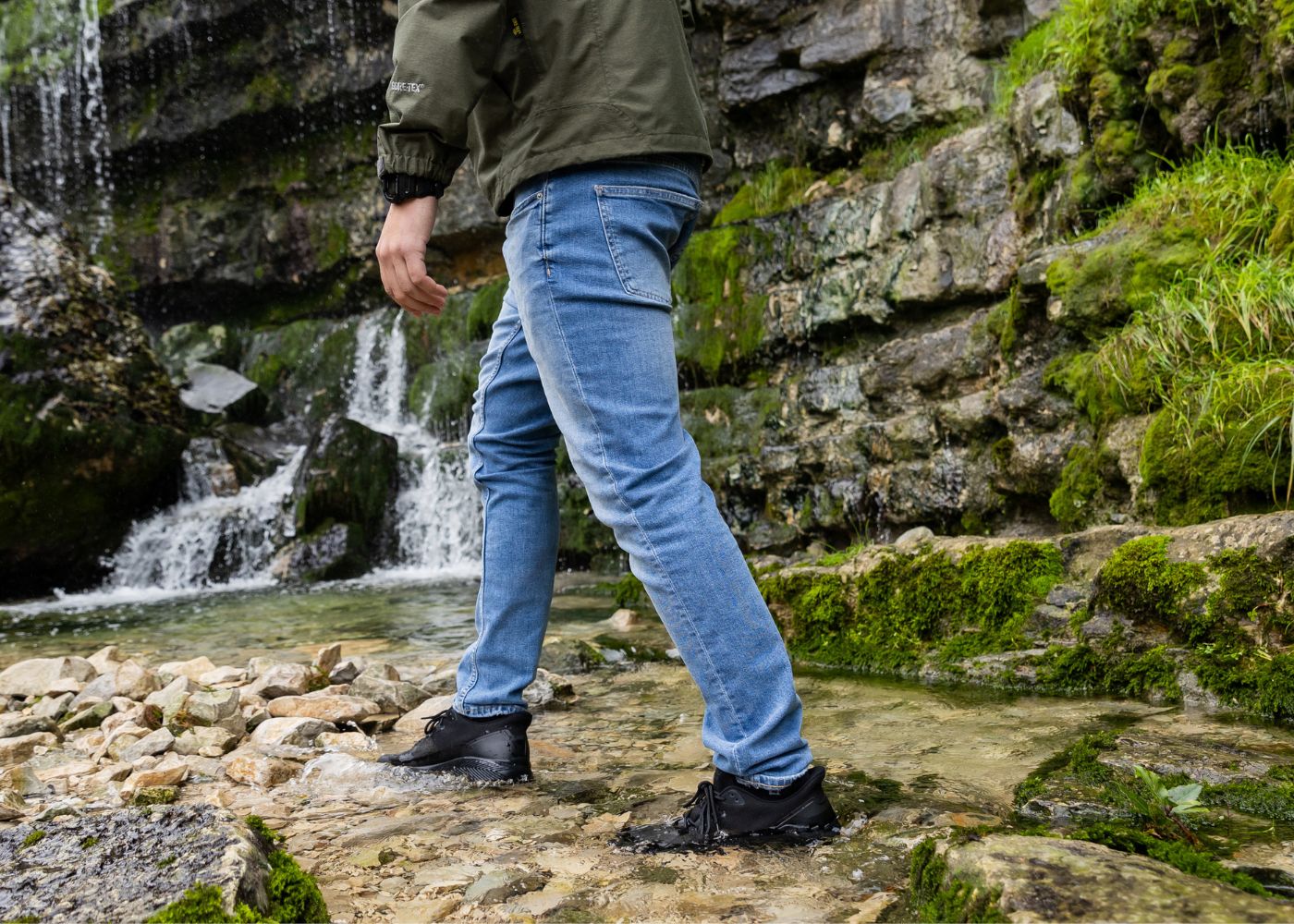 Trekker wasserdichte Hanfschuhe für Männer in Schwarz