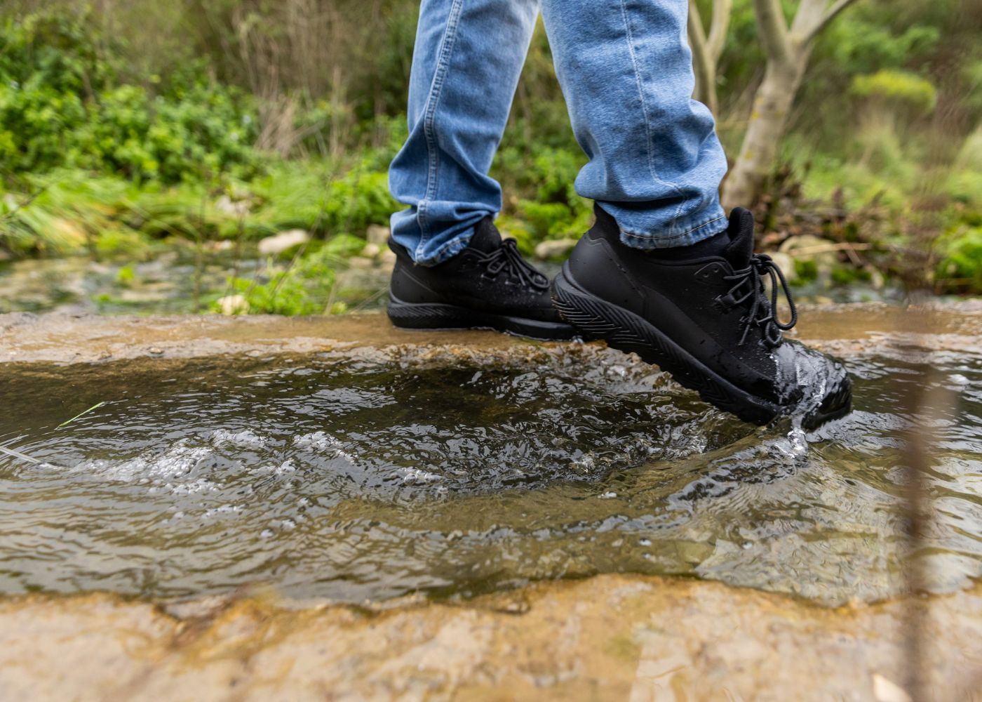 Trekker waterproof hemp shoes for Men in Black