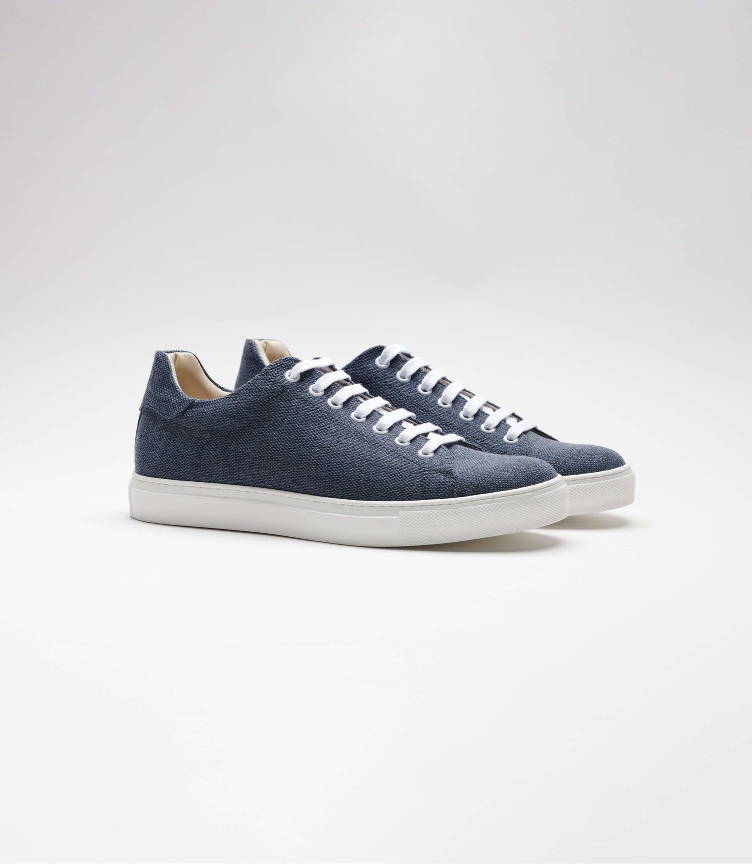 Vegan Hemp Sneaker V1 in dark blue, handcrafted sustainable footwear made from breathable hemp.