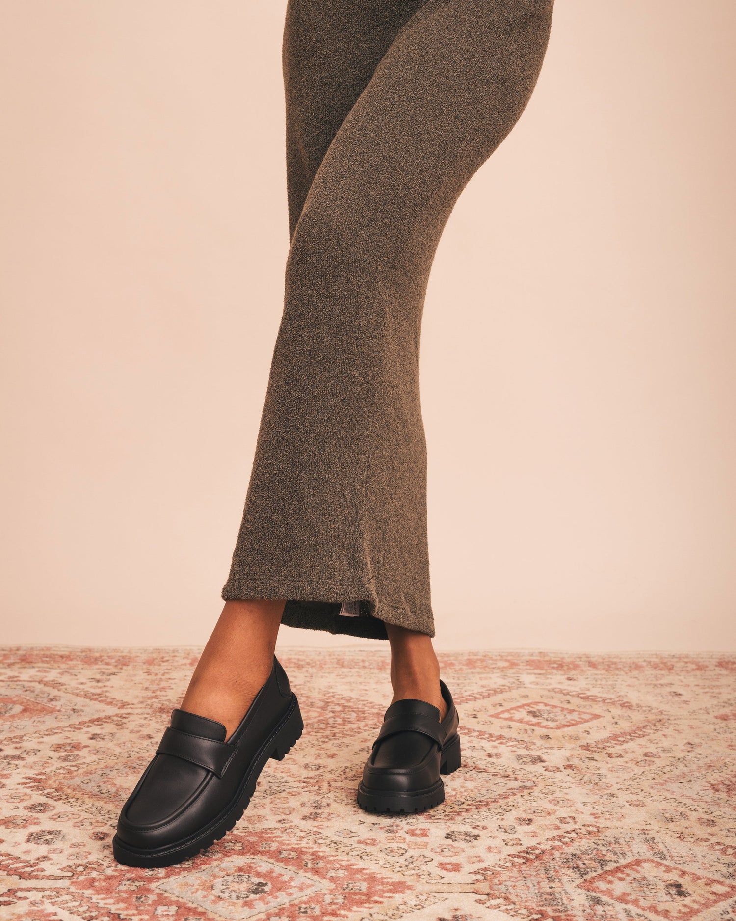 ALESSIA Black - Vegan Moccasins with Chunky Sole