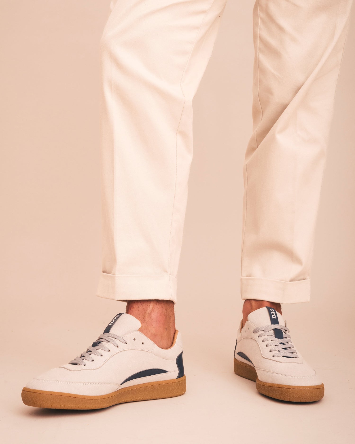 SIDNEY Blue | Vegan Suede Retro Sneakers in White & Blue