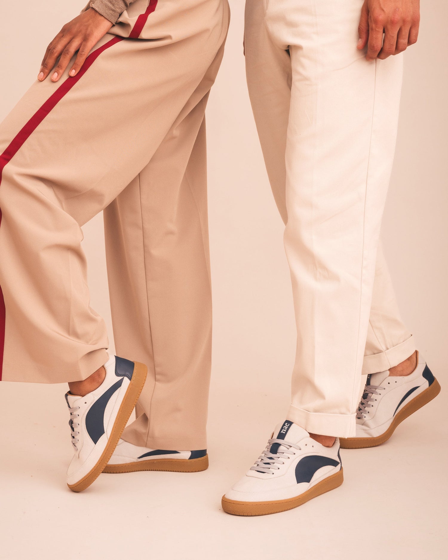 SIDNEY Blue | Vegan Suede Retro Sneakers in White & Blue