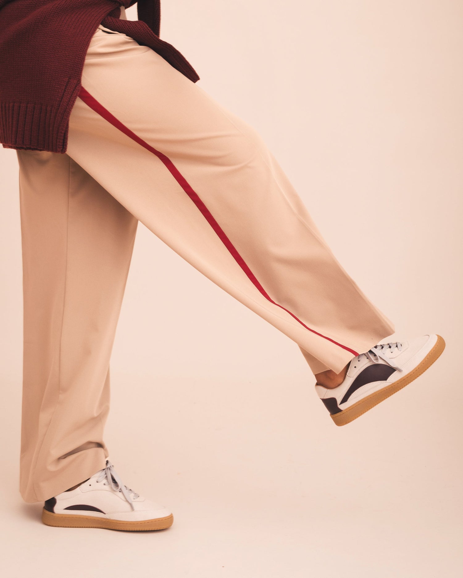 SIDNEY Red | Vegan Suede Retro Sneakers in White & Bordeaux