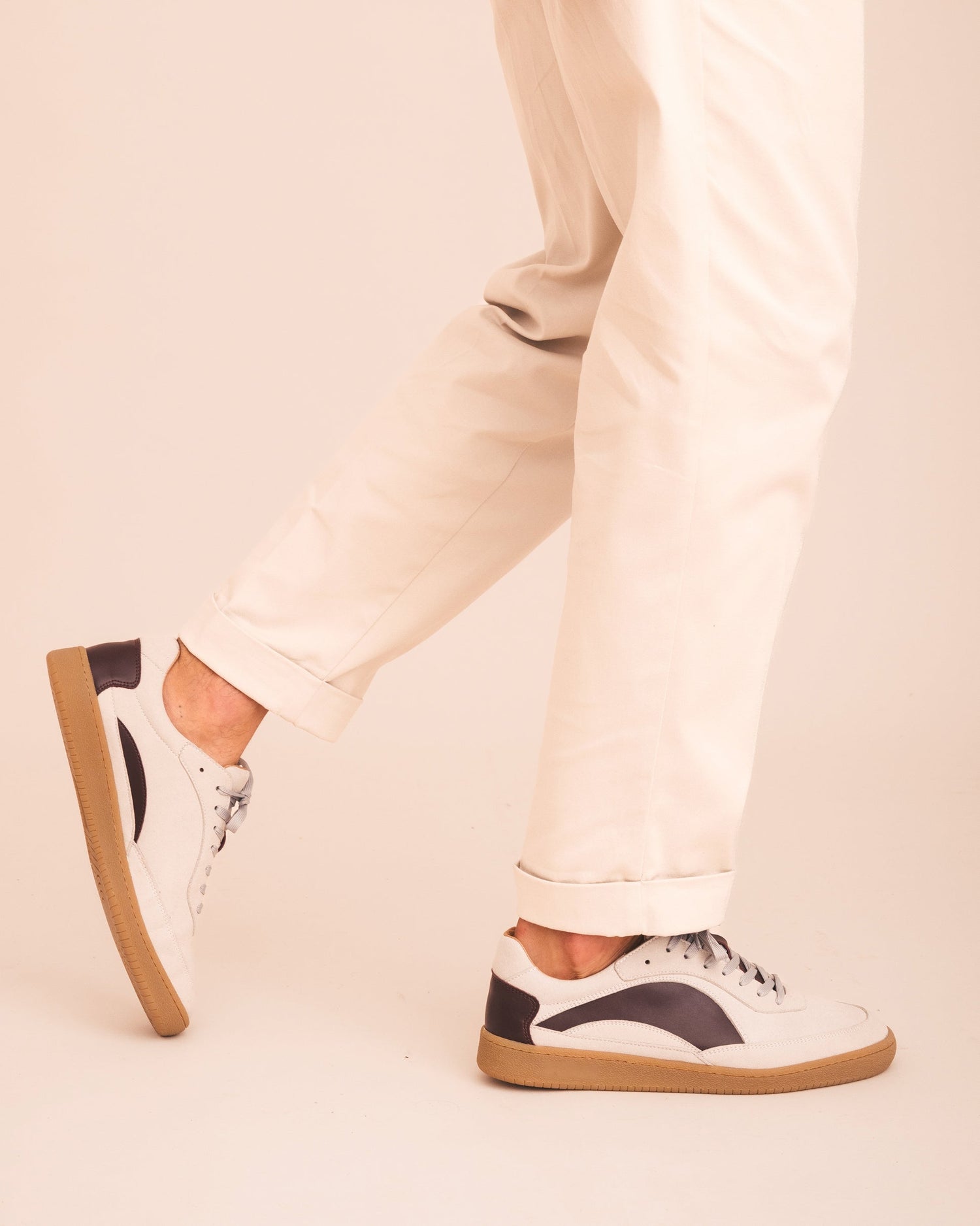 SIDNEY Red | Vegan Suede Retro Sneakers in White & Bordeaux