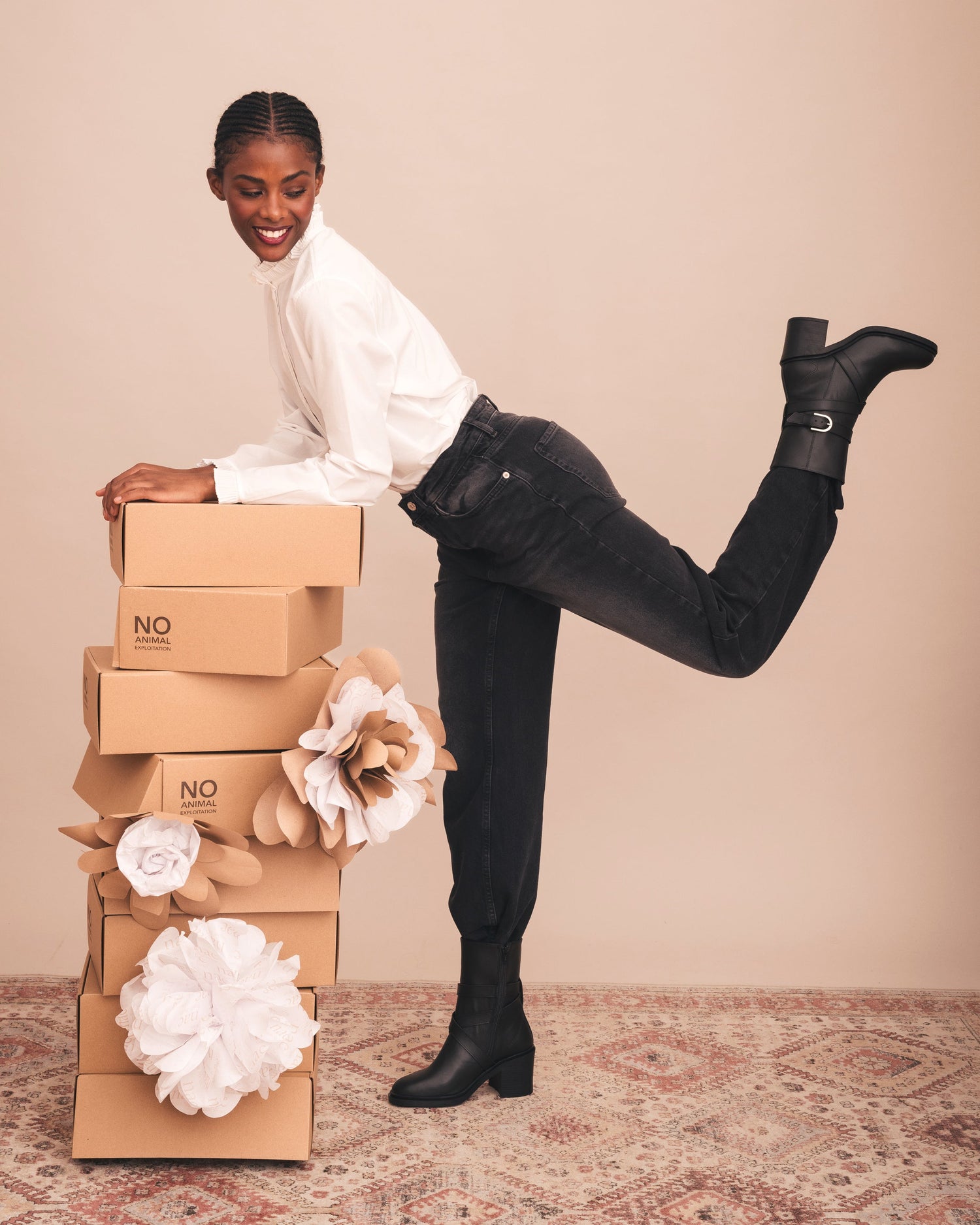 TULAI Black - Elegant Vegan Boots with Heel