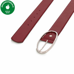 buckle and tip of the belt | NAE Vegan Shoes