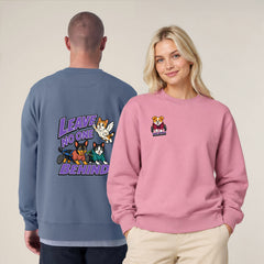 NEW WORLD GUARDIANS Kobold Guardians Unisex-Sweatshirt aus Bio-Baumwolle in Flieder – getragen in Vorderansicht