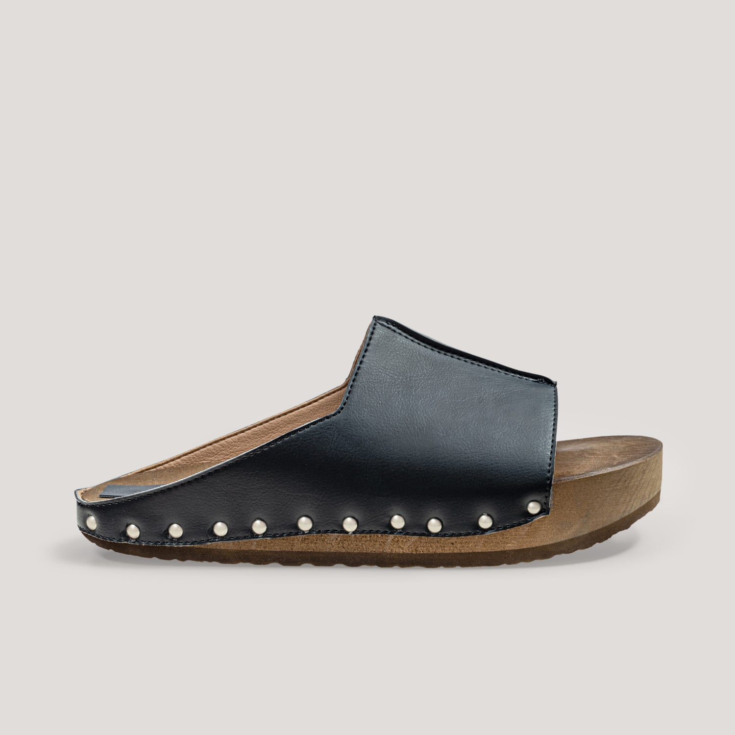 „Pilates, babe!” plant-based clogs: black