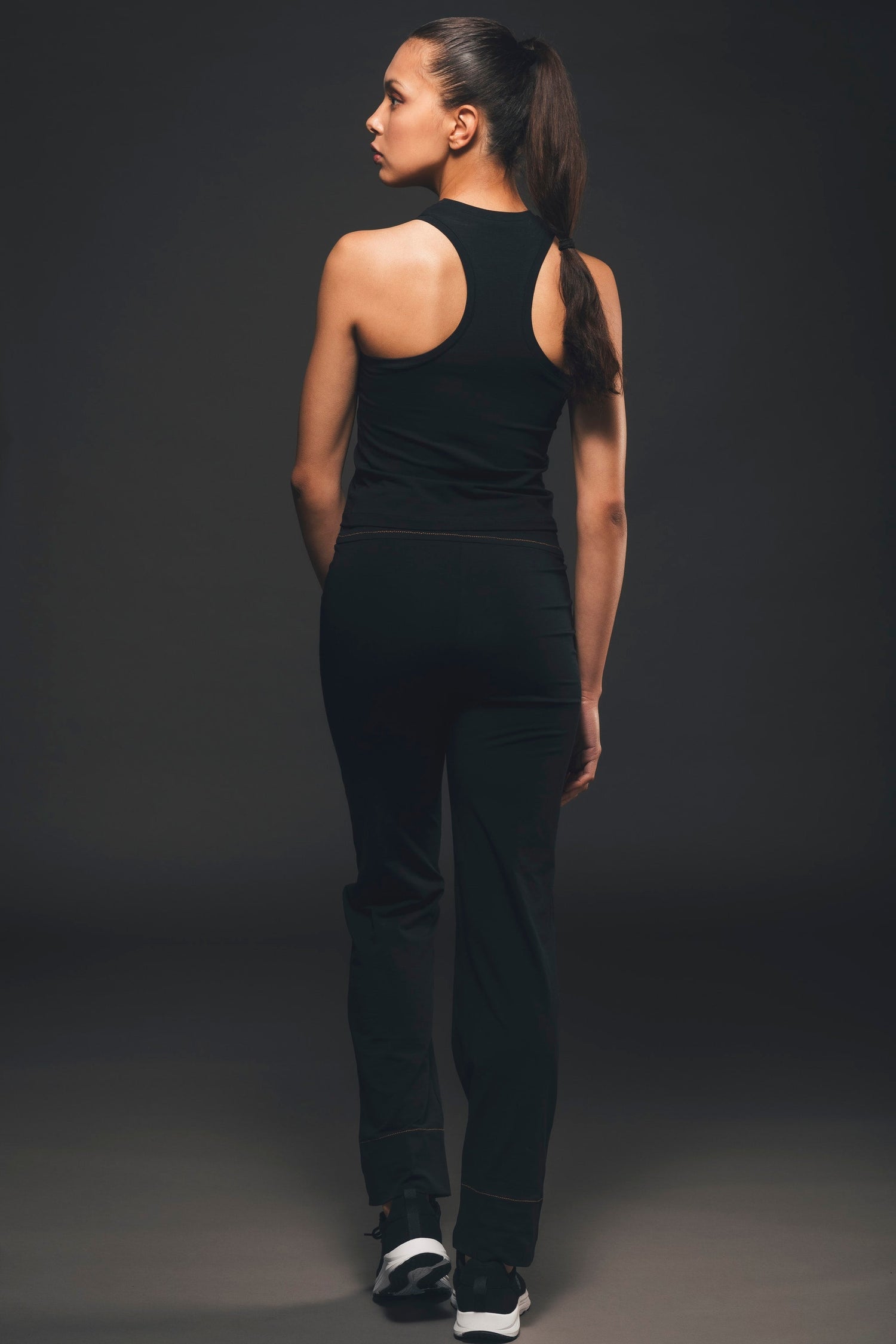 Schwarzes Tanktop aus Bio-Baumwolle – Eliza
