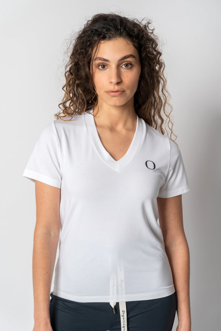 Weißes T-Shirt mit V-Ausschnitt aus TENCEL™ Lyocell & Bio-Baumwolle – Emelline