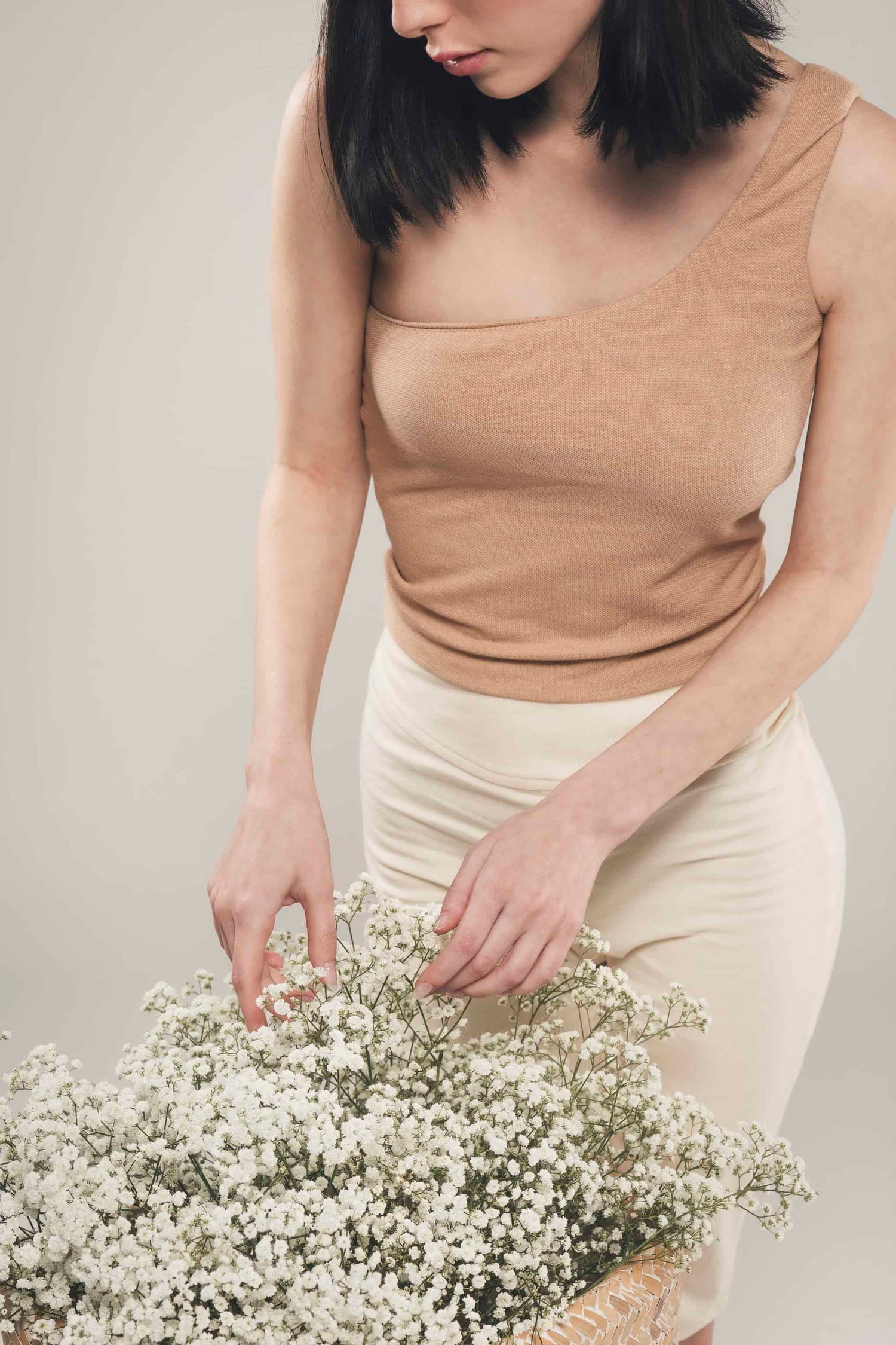 Braunes One Shoulder Top aus Baumwoll-Piqué – Estelle