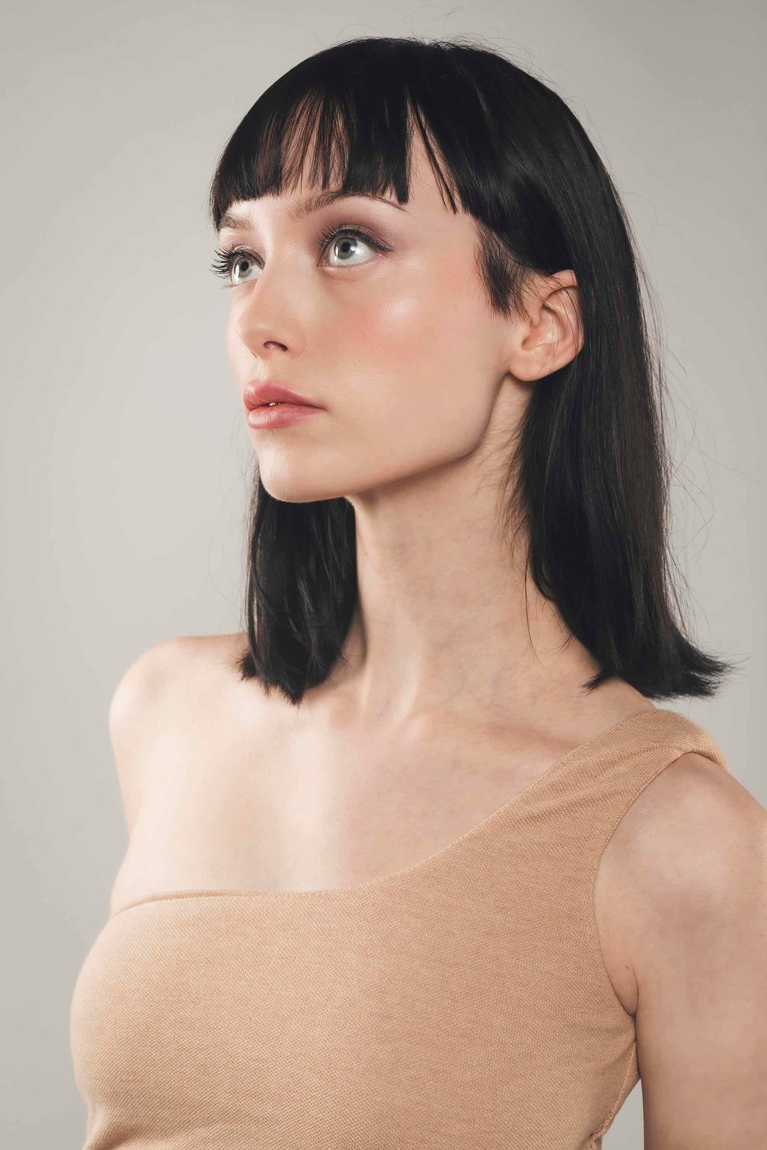 Braunes One Shoulder Top aus Baumwoll-Piqué – Estelle