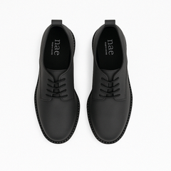 Scarpa vegana derby casual con suola rigata antiscivolo e fodera traspirante