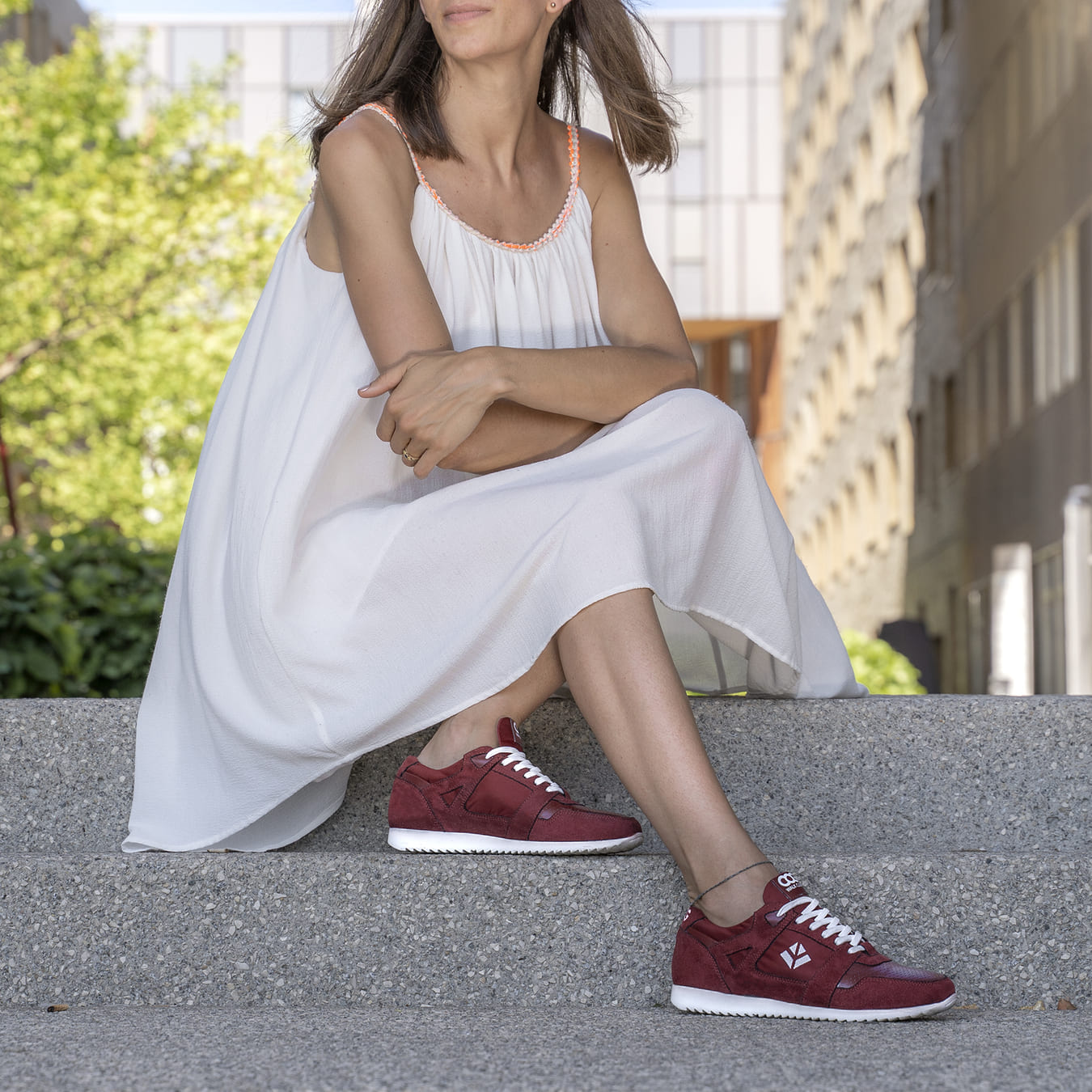 Baskets running végan et écologique femme bordeaux - Raven Cog