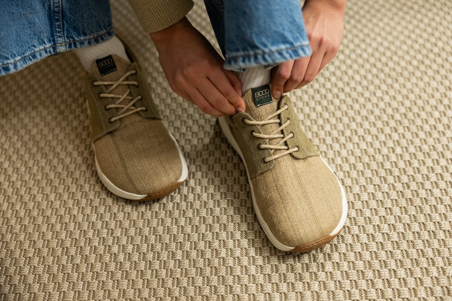Explorer Wide Toebox for Women in Beige and Green