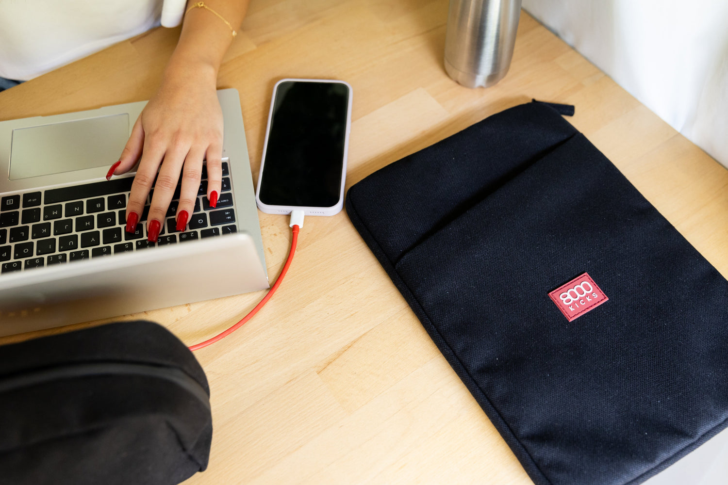 Laptop Hülle aus Hanf in Beige & Schwarz