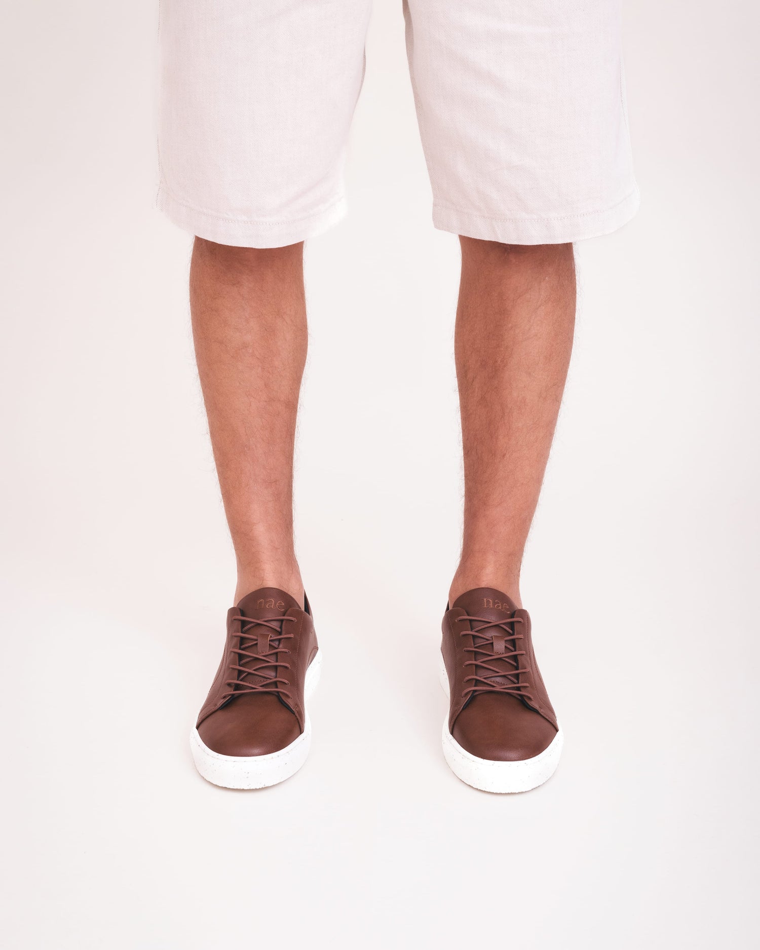 Baskets véganes homme marron pour usage urbain quotidien