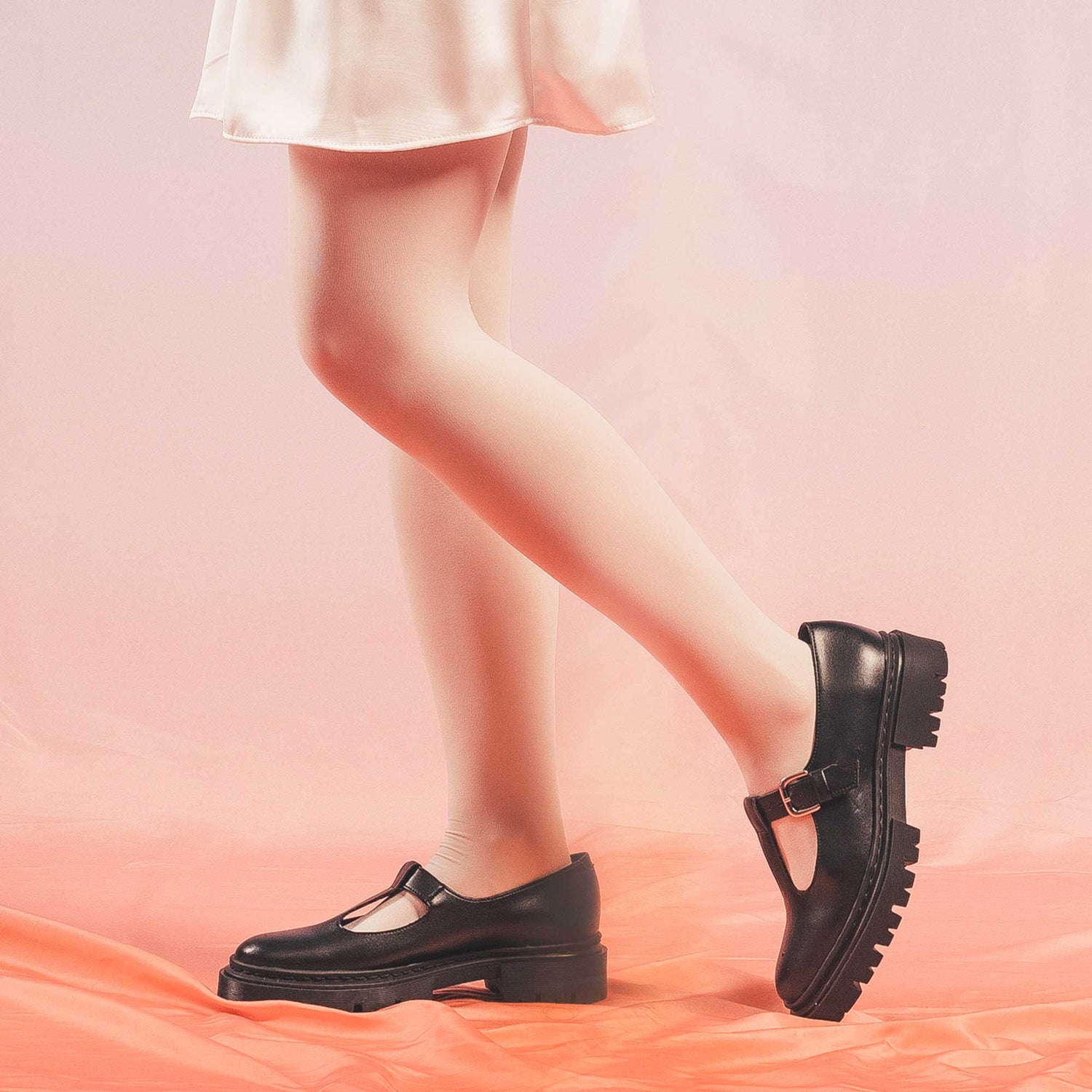 Mary Jane scarpe vegane donna pelle vegana di mela nero fibbia e suola rigata