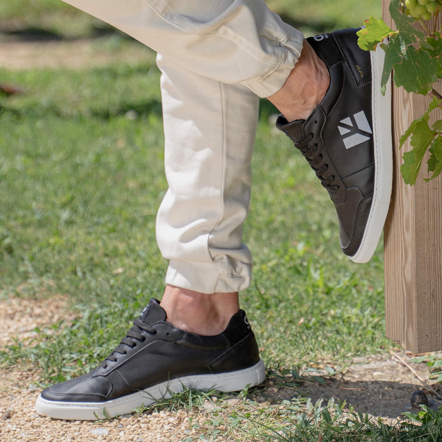 Topsy Sneaker - Black White