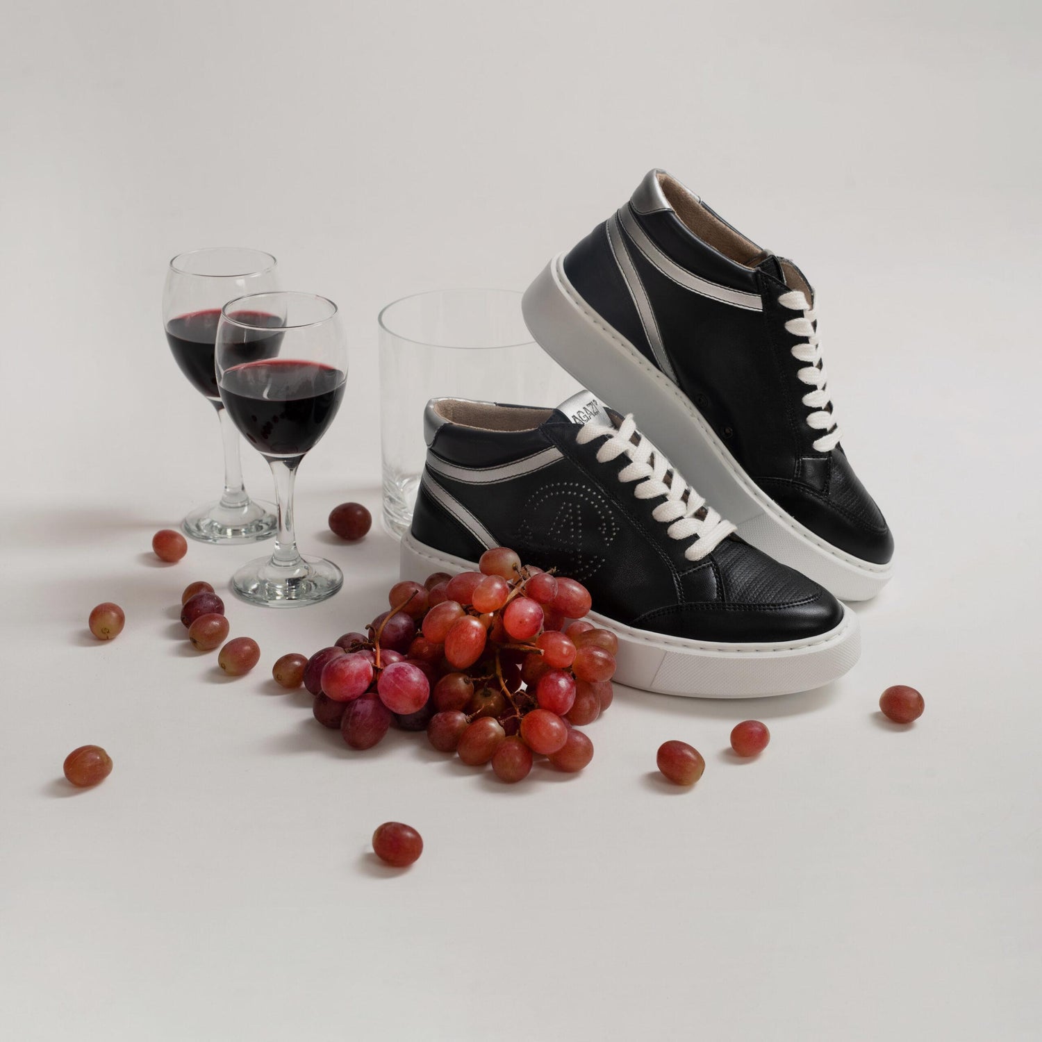 BLANKA - Wine Leather Sneakers- Schwarz