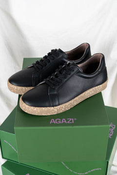 DORI Plant-Based Sneakers - Black – pair view