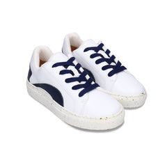 Vegane weiße Low-Top Turnschuhe Sneaker aus Apple Skin Piñatex recycelter Gummi