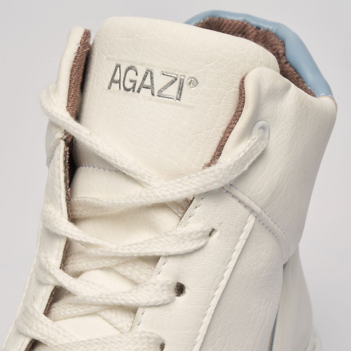 EMI plant-based sneakers – white & blue